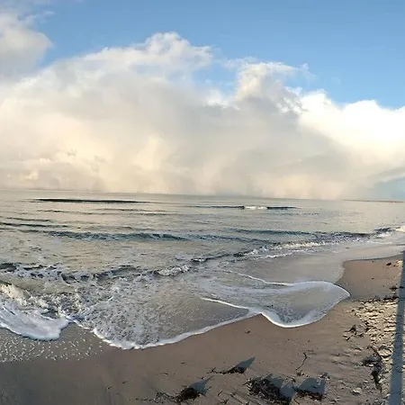 With A View Of The Bodden 펜션